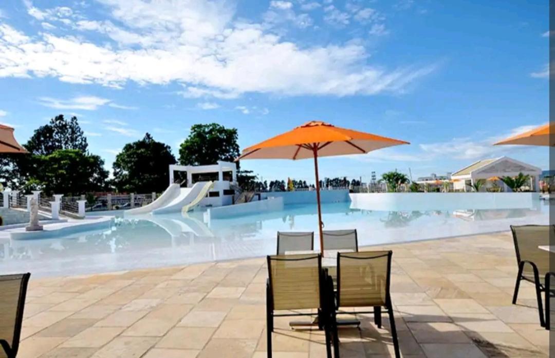 Апартаменты Lacqua Di'Roma Parque Com Parque Aquatico Incluso Na Diaria! Roupas De Cama E Toalhas Nao Estao Disponiveis No Servico, Devem Ser Levado Pelo Hospede! Калдас-Новас Экстерьер фото